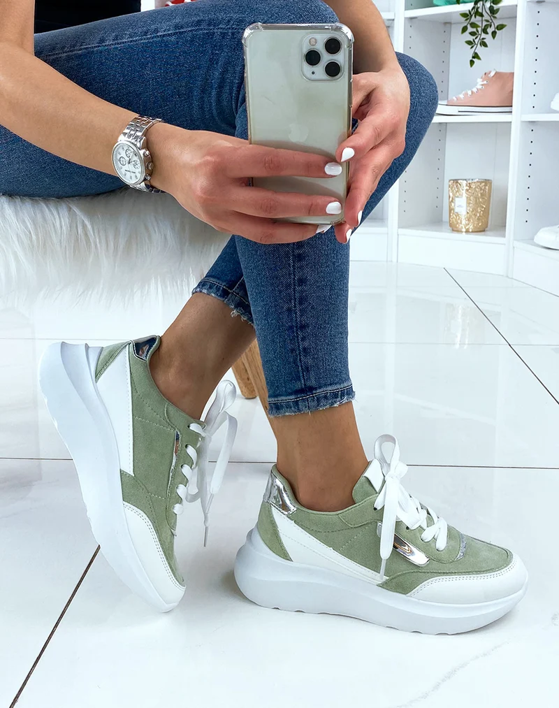 Baskets vert pastel