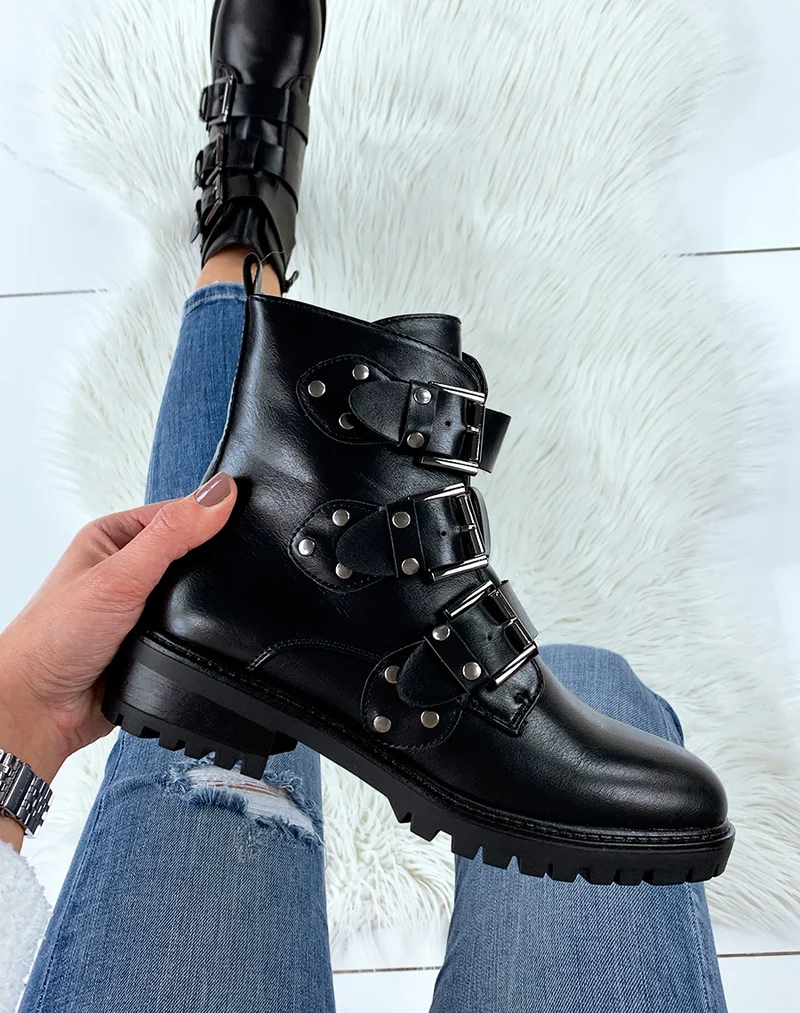 Bottines noires à multiples brides