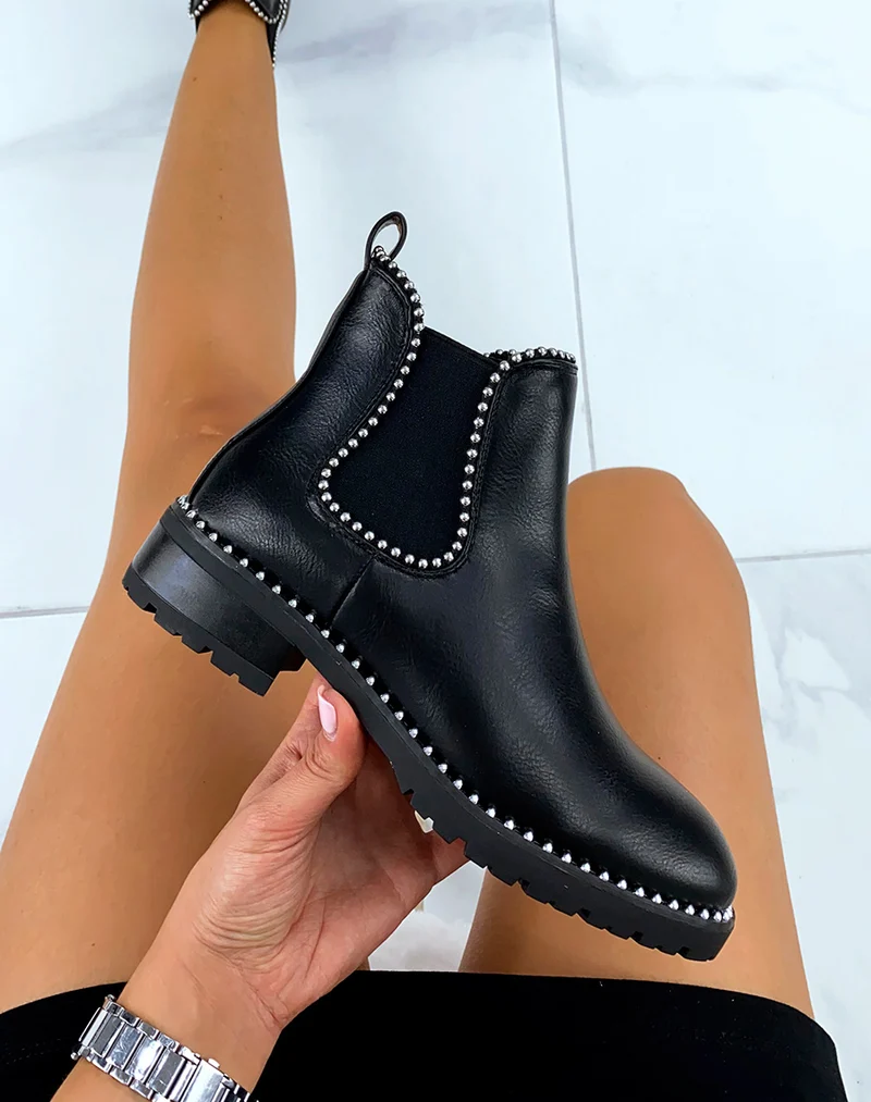 Chelsea boots noires cloutées