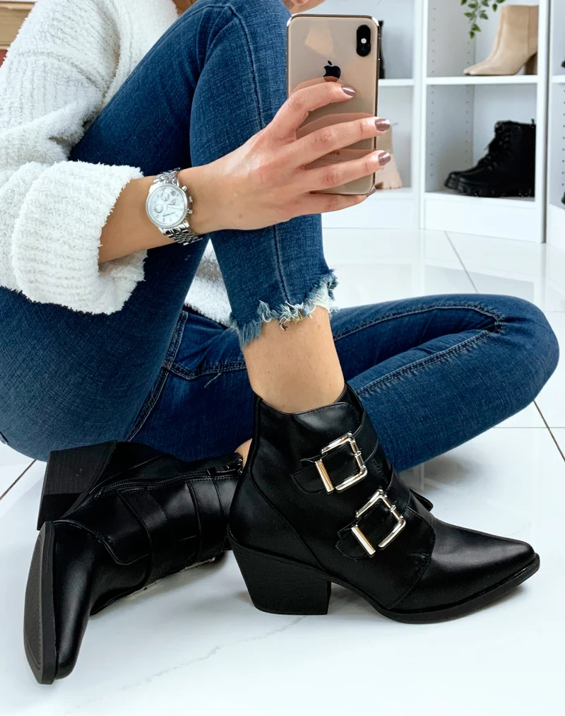 Bottines noires à talon biseauté et bout pointu
