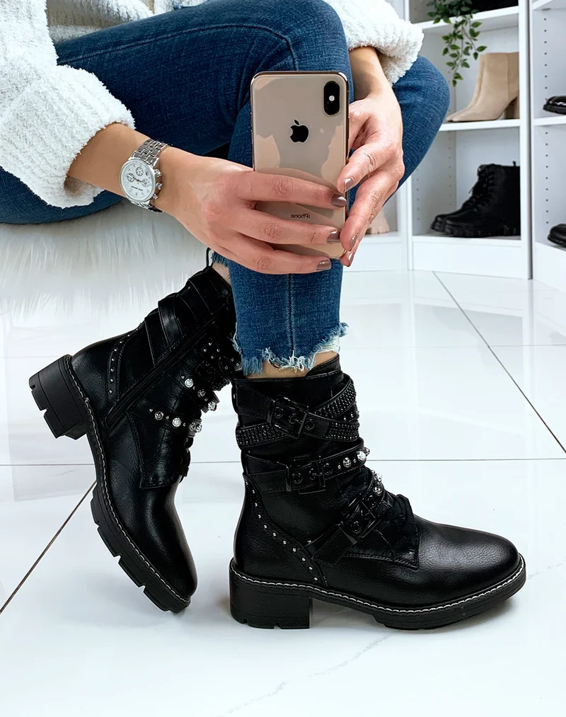 Bottines noires à multiples lanières