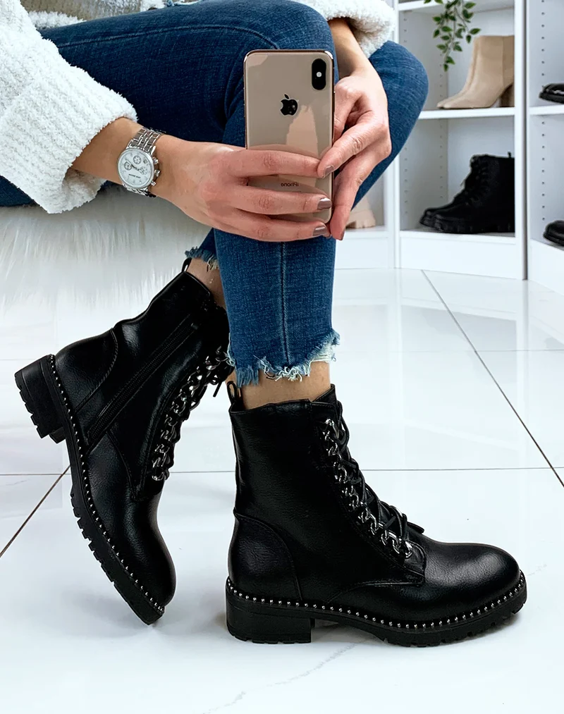 Bottines noires avec chaines