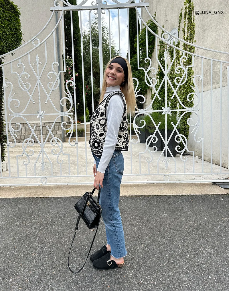 Mules Sabots Femme Noires Suédine avec Boucle Dorée – Confort Tendance