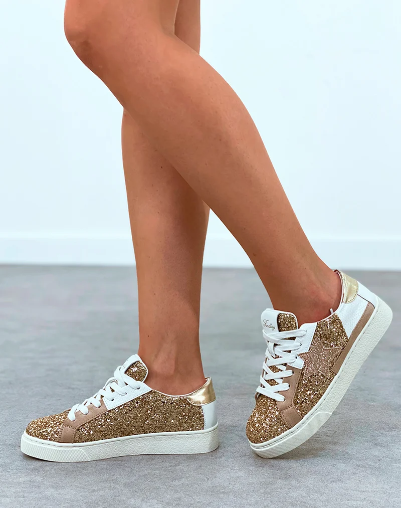 Baskets femme dorée à lacet à détail étoile et empiècements pailletées
