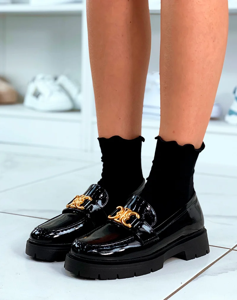 Mocassins noirs vernis à plateforme et à détail doré