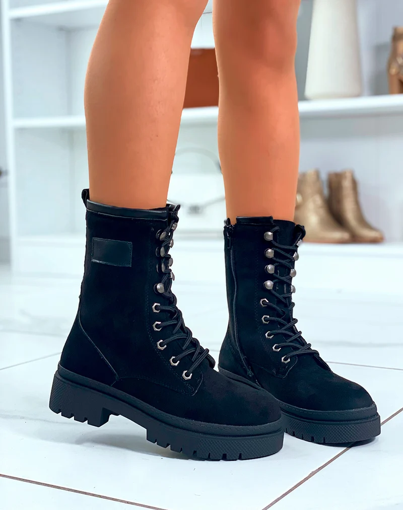 BOTTINES MONTANTES NOIRES EN SUEDINE ? LACETS AVEC SEMELLE CRANT?E