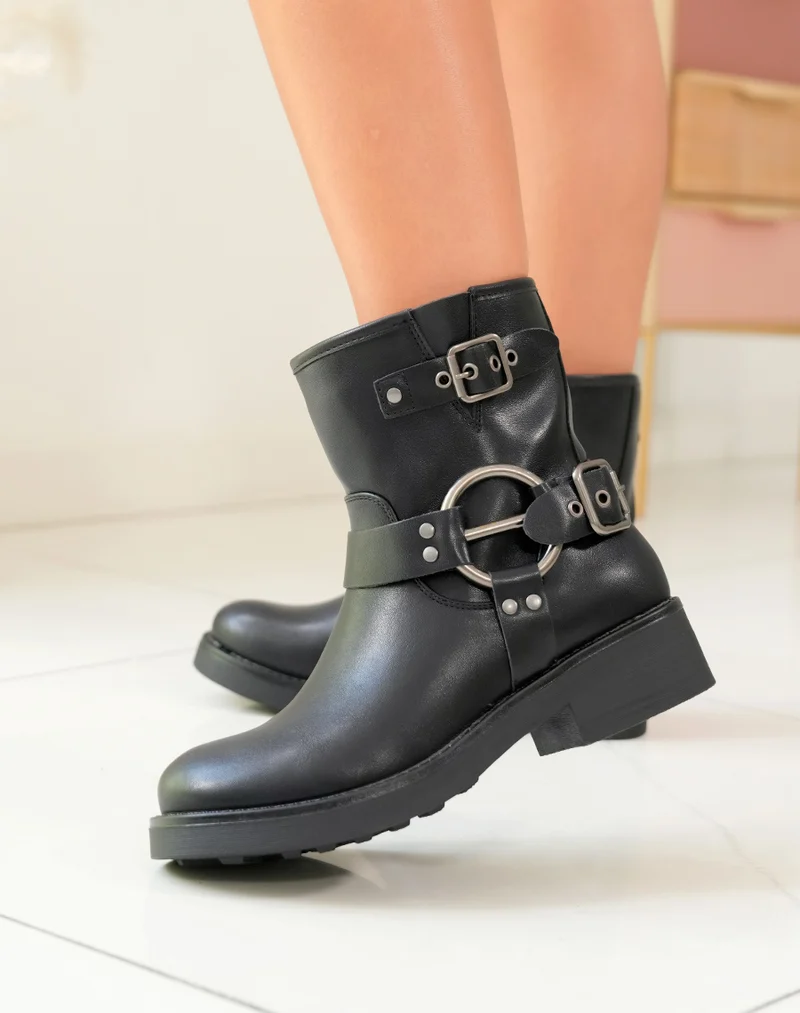 BOTTINES NOIRES TENDANCE ? MULTIPLES LANI?RES ARGENT?ES POUR FEMME