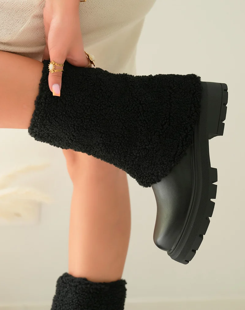 Bottes Femme Noires en Fausse Fourrure avec Semelle Crantée
