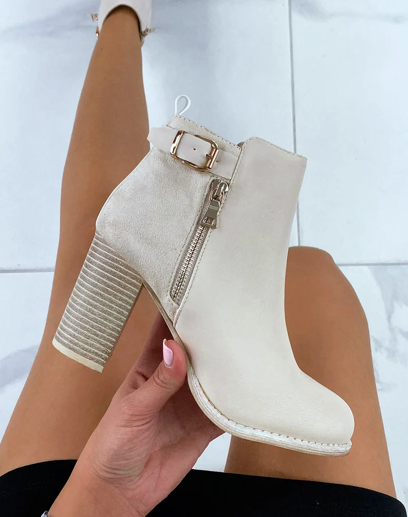 Bottines à talons beiges bi-matières avec sangle