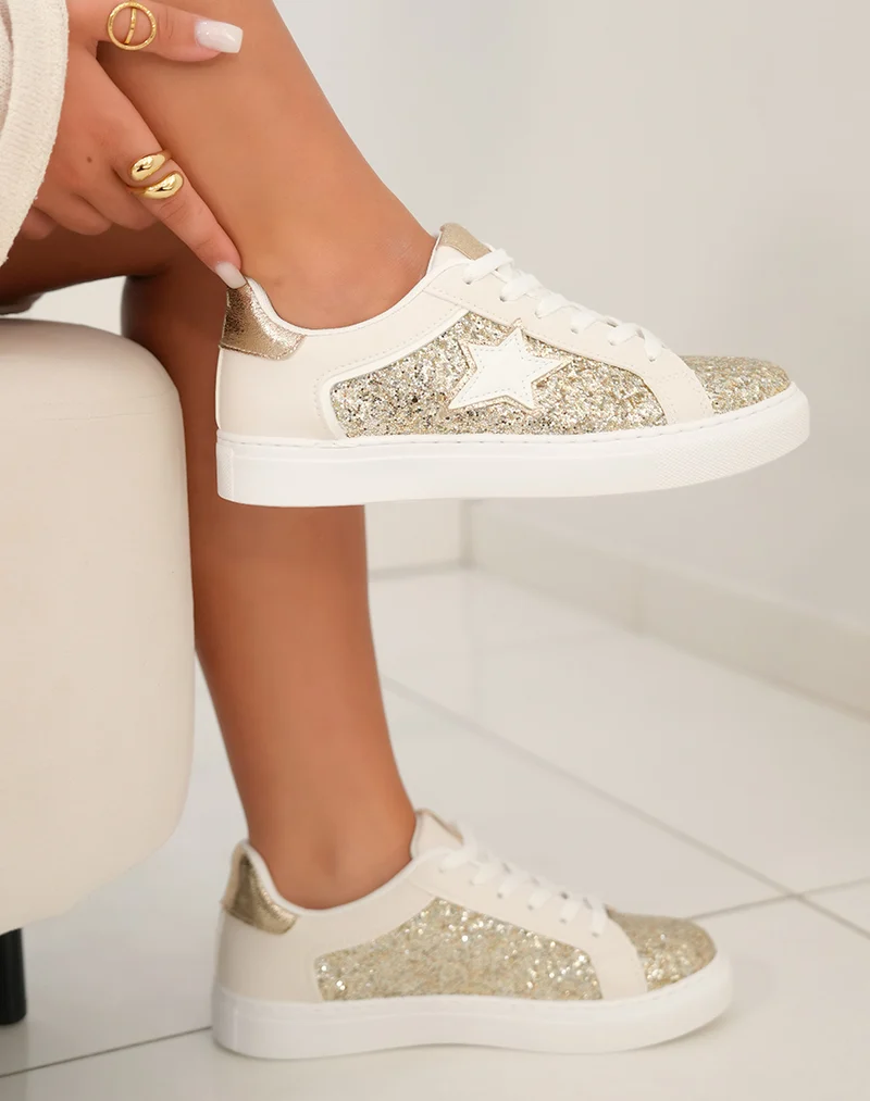 Basket femme blanche et dorée avec paillettes et étoile blanche