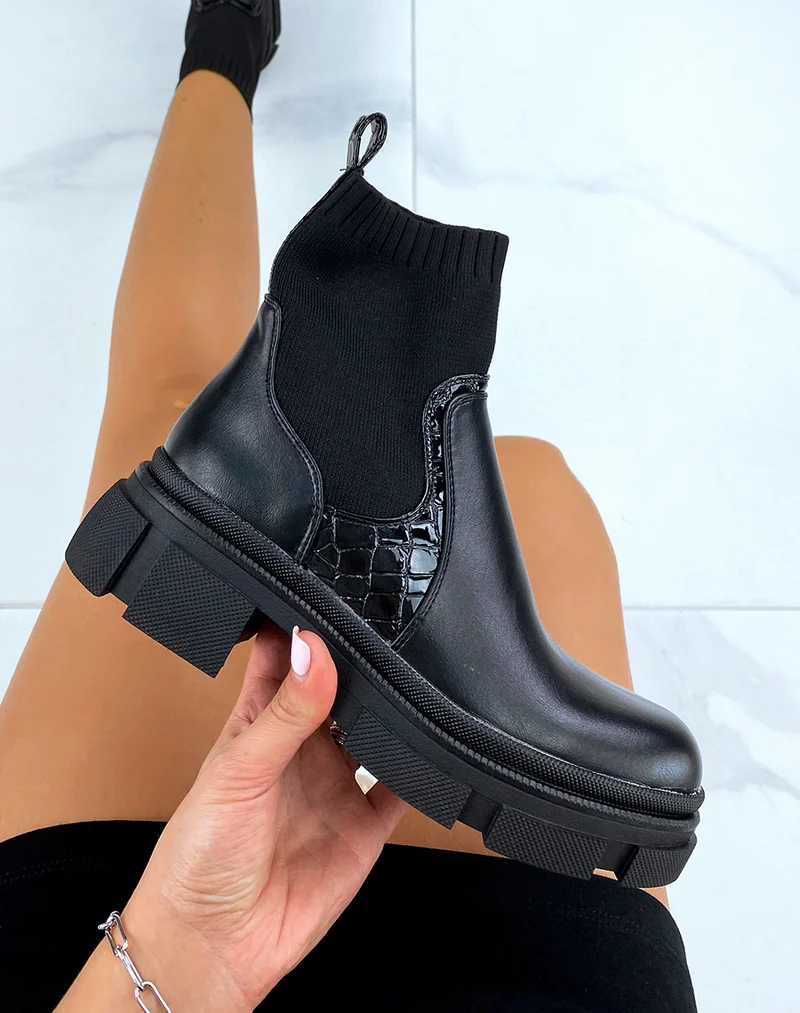 Bottines chaussette noires à semelle crantées