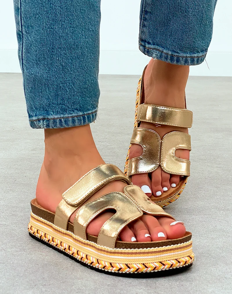 Mules Dorées à Bride avec Plateforme Aztèque – Esprit Bohème Chic