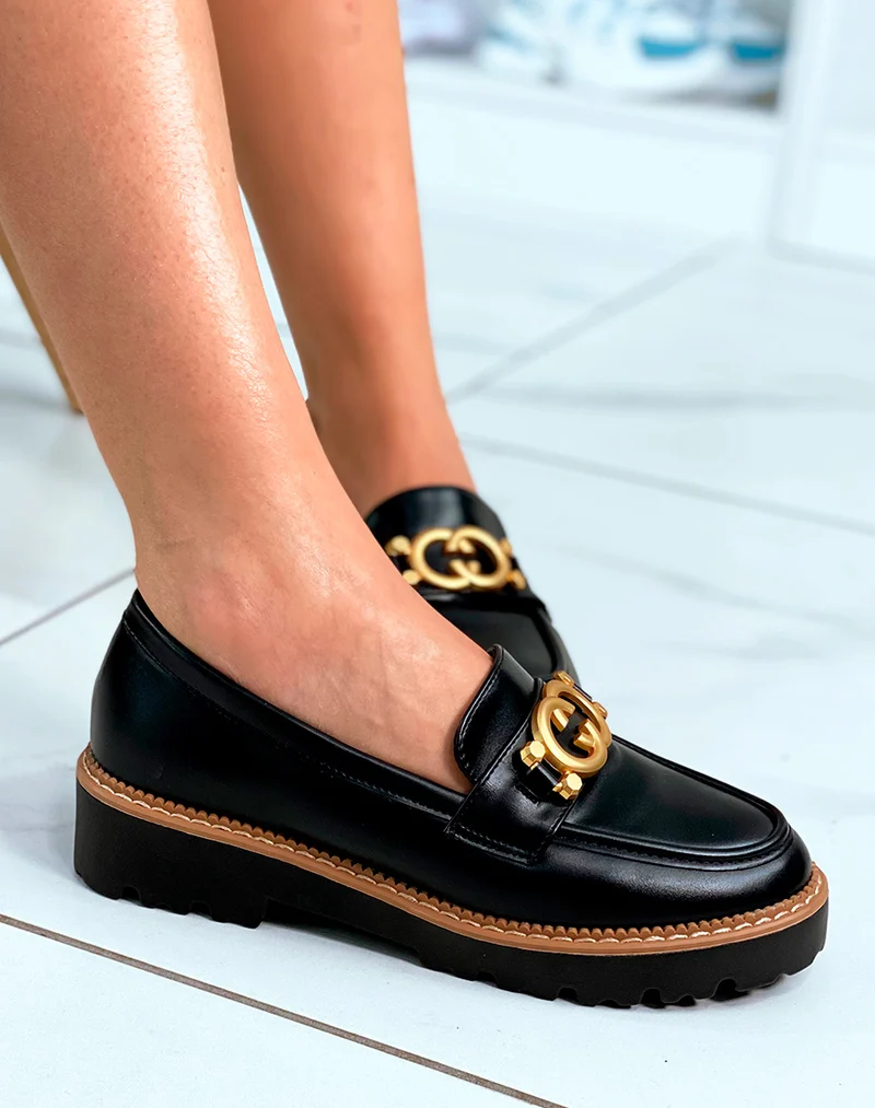 Mocassins noires à plateforme crantée avec détail doré