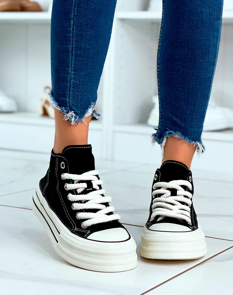 Baskets noires à lacets épais tendances