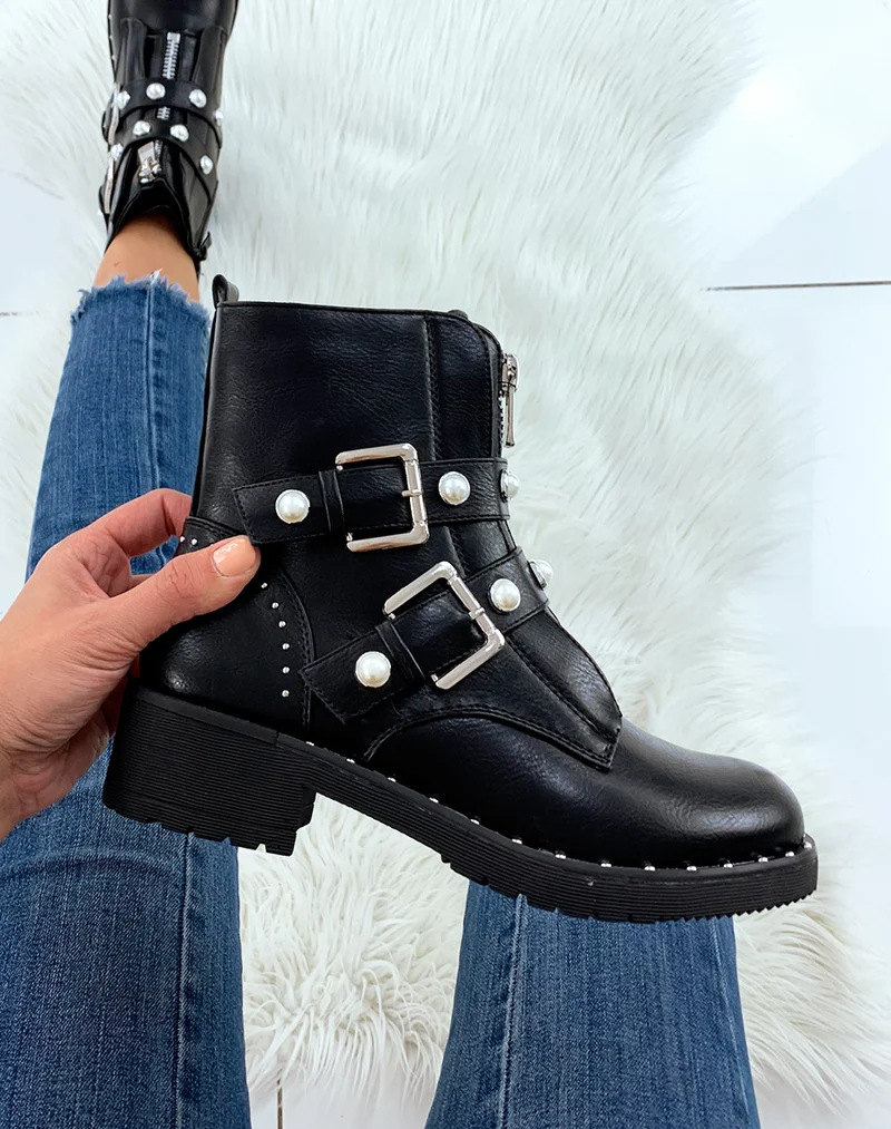 Bottine noire à perles