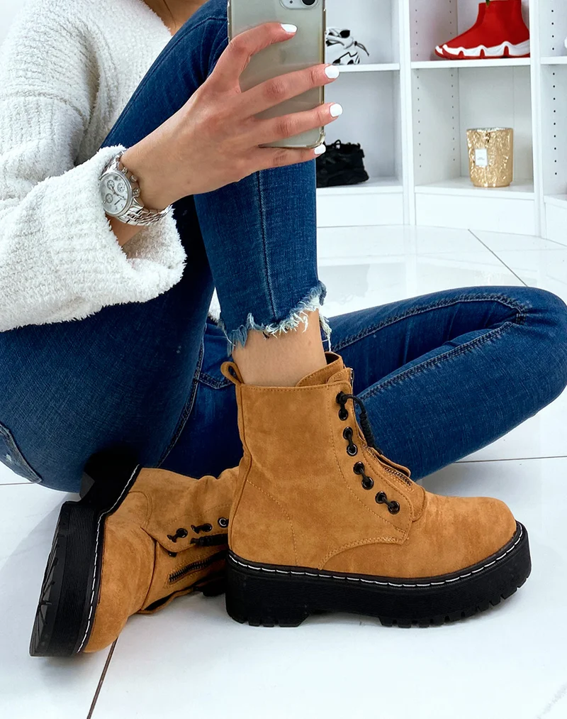 Bottines en suédine camel à zip