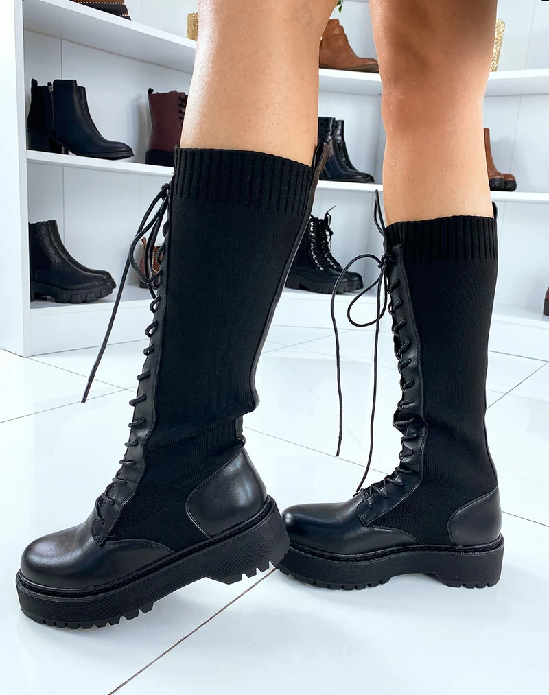 Bottes noires lacées façon chaussette