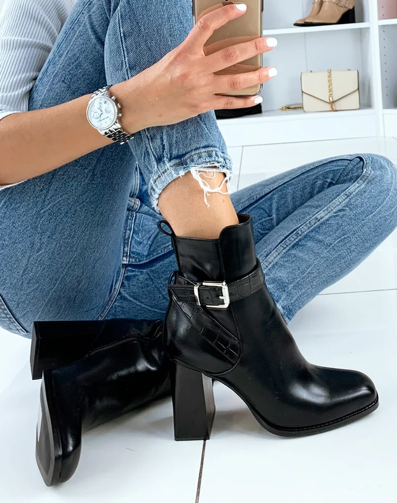 Bottines à talon noires à bout carré