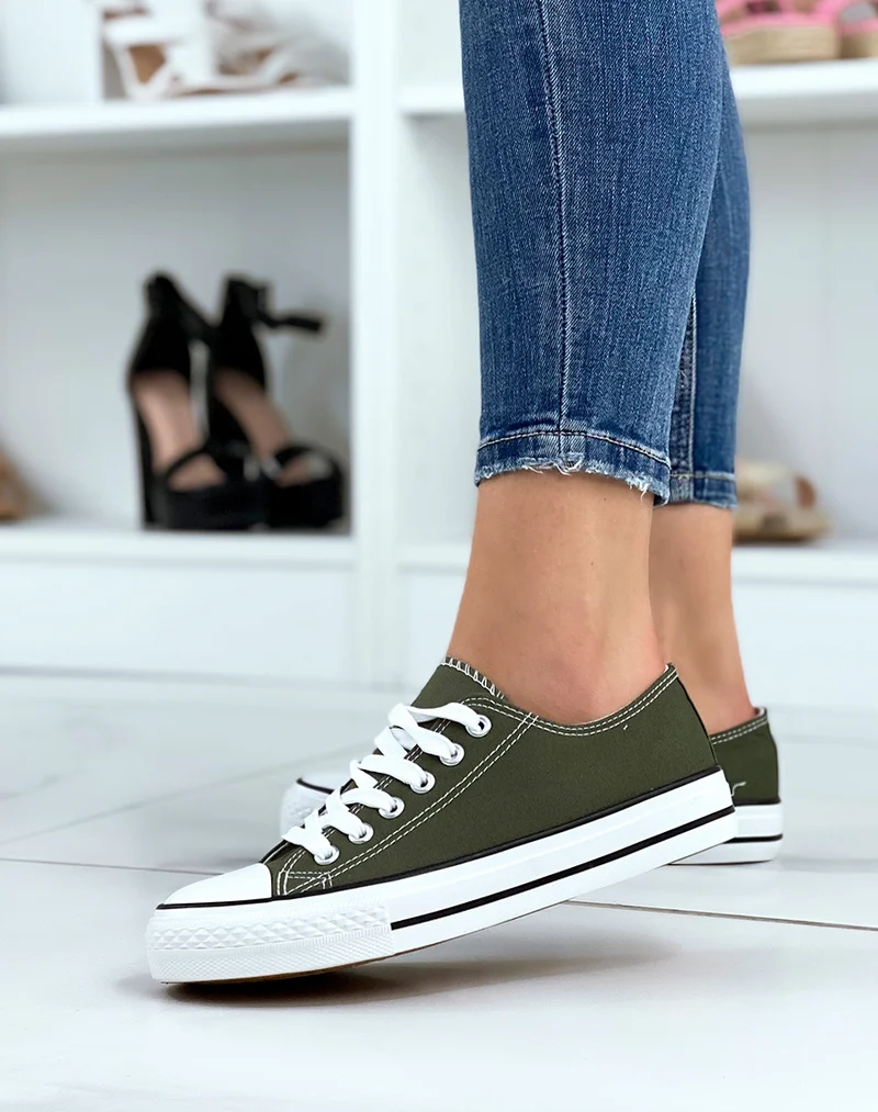 Baskets basses en tissu kaki