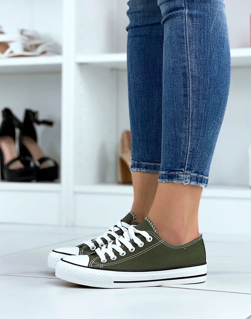 Baskets basses en tissu kaki