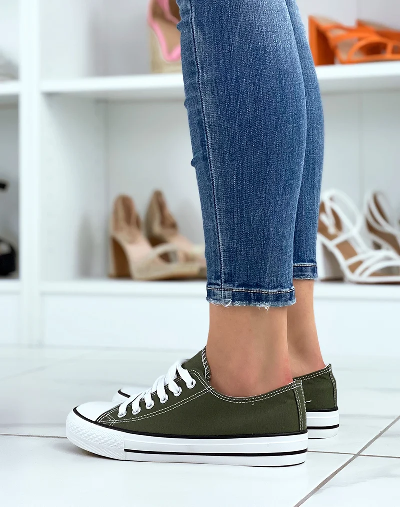 Baskets basses en tissu kaki