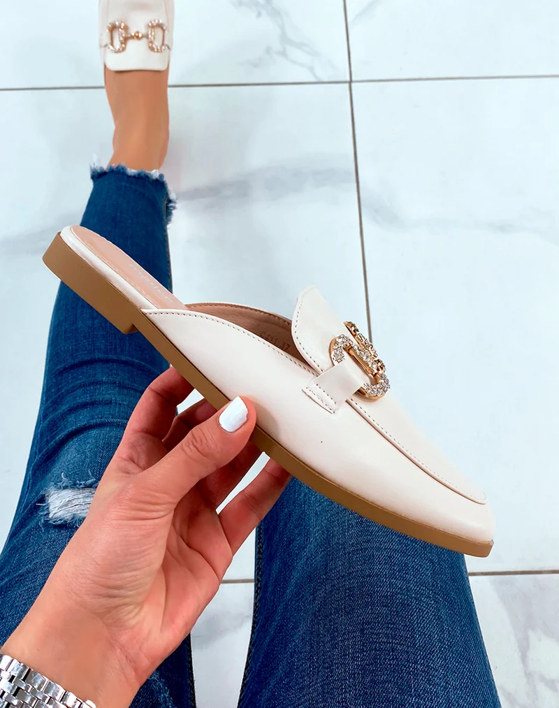 Mules mocassins beige à détails strass