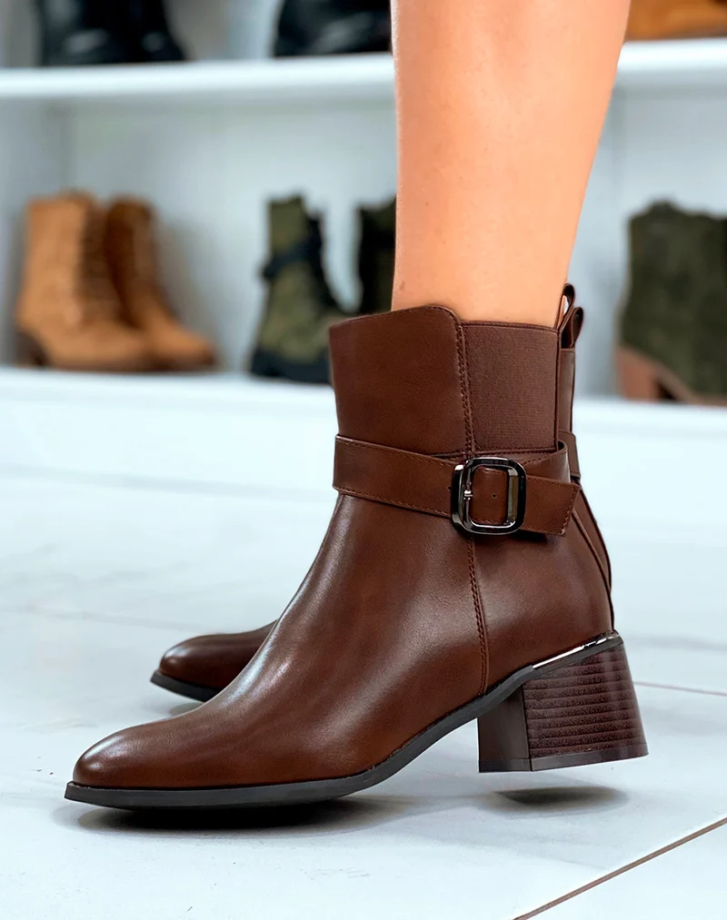 Bottines Marron à Talon et Sangle Argentée