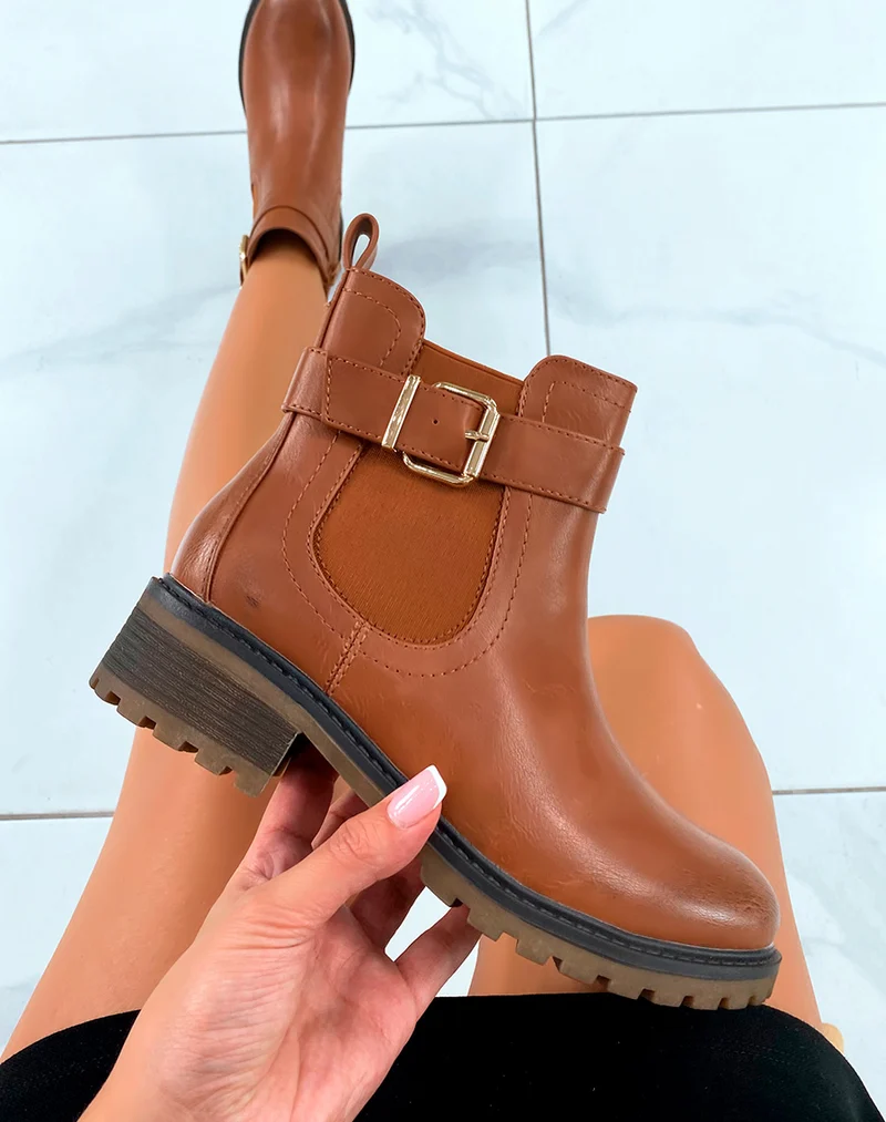 Bottines camel à élastique à bout rond et détail doré