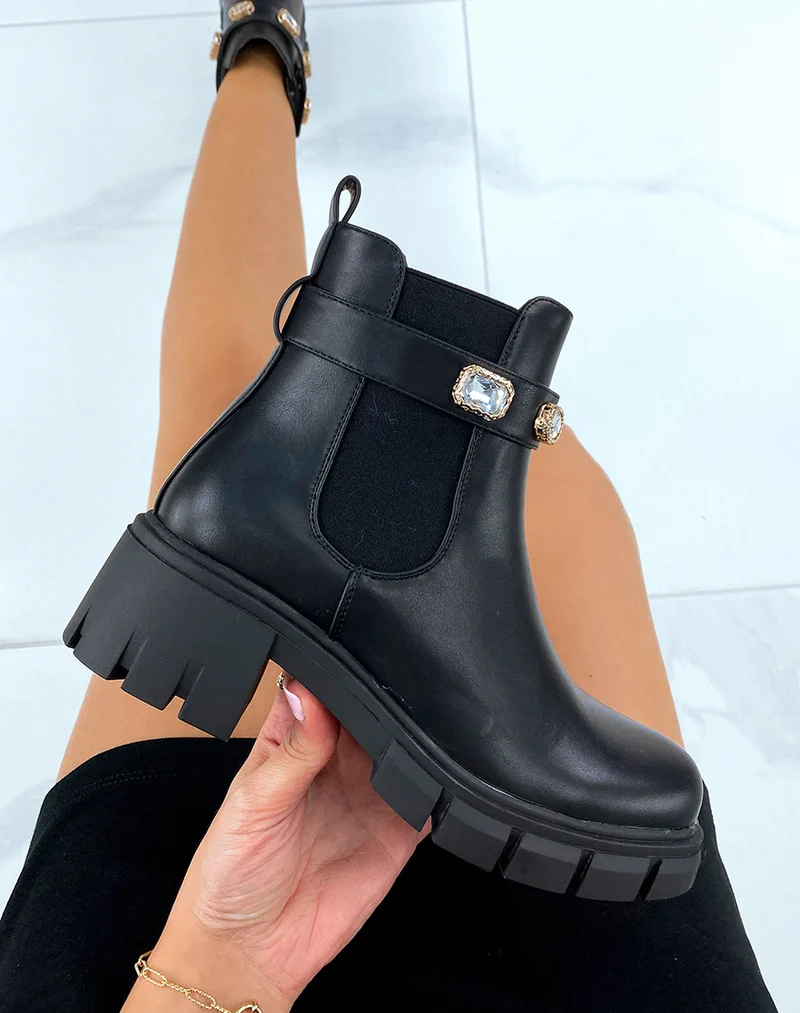 Chelsea boots noires ornées de bijoux