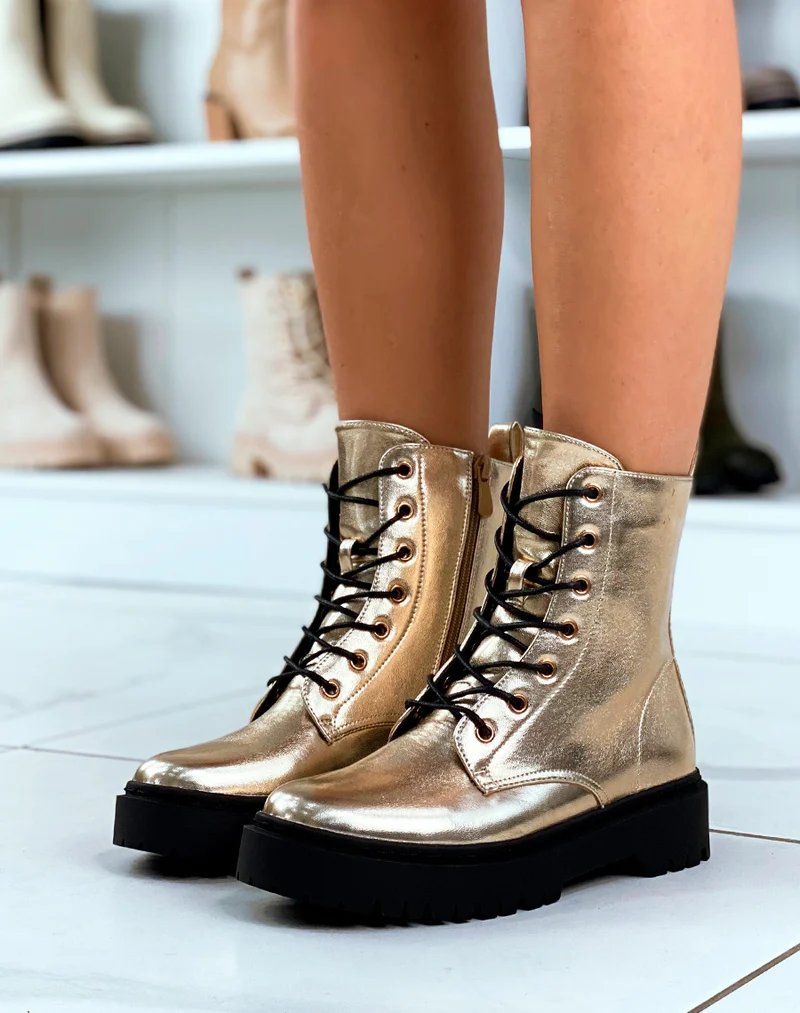 Bottines Éclat Doré à Lacets et Semelle Crantée pour Femme
