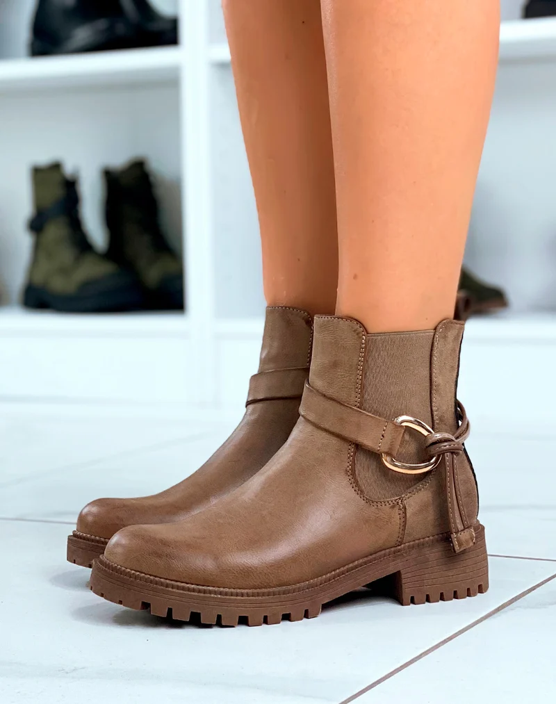 Équilibre & Style : Bottines Chelsea Kaki avec Sangle Nouée