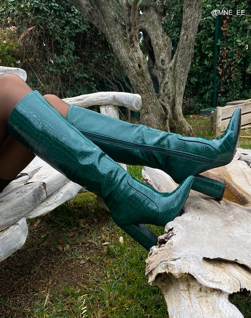Bottes vertes pointues effet croco à talon
