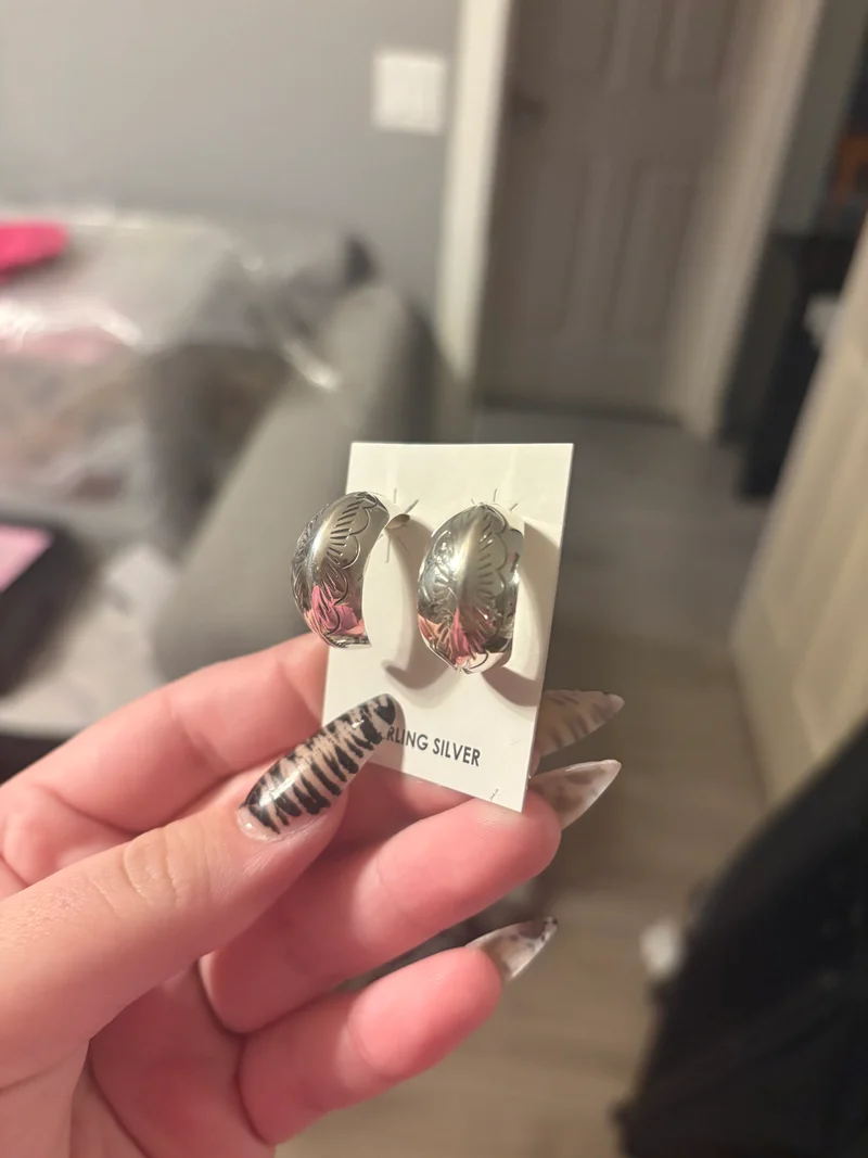Detailed Chunky Studs