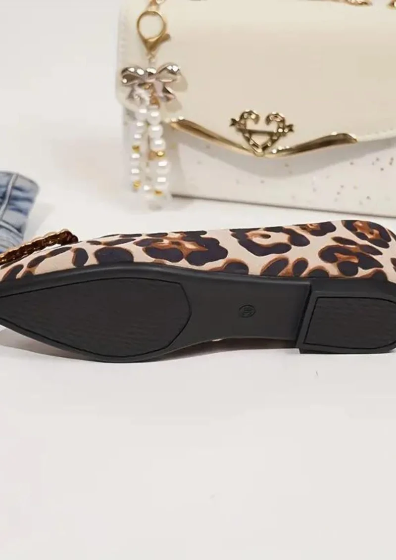 Mocassins Plats Avec Imprimé Léopard Boucle Dorée Femme