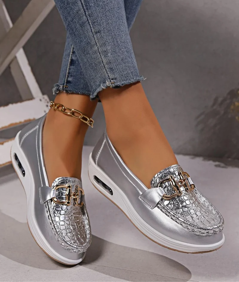 Mocassins Ouverts Compensés Effet Cuir Croco Chaîne Dorée Femme