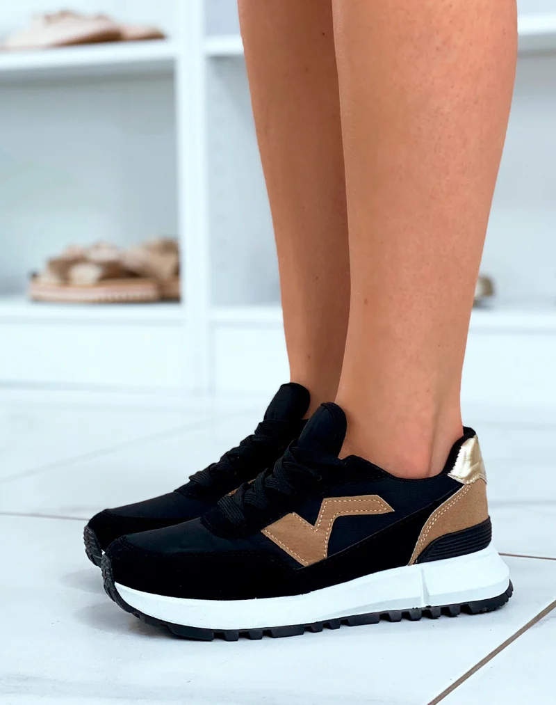 Baskets noires et marrons avec empiècement doré
