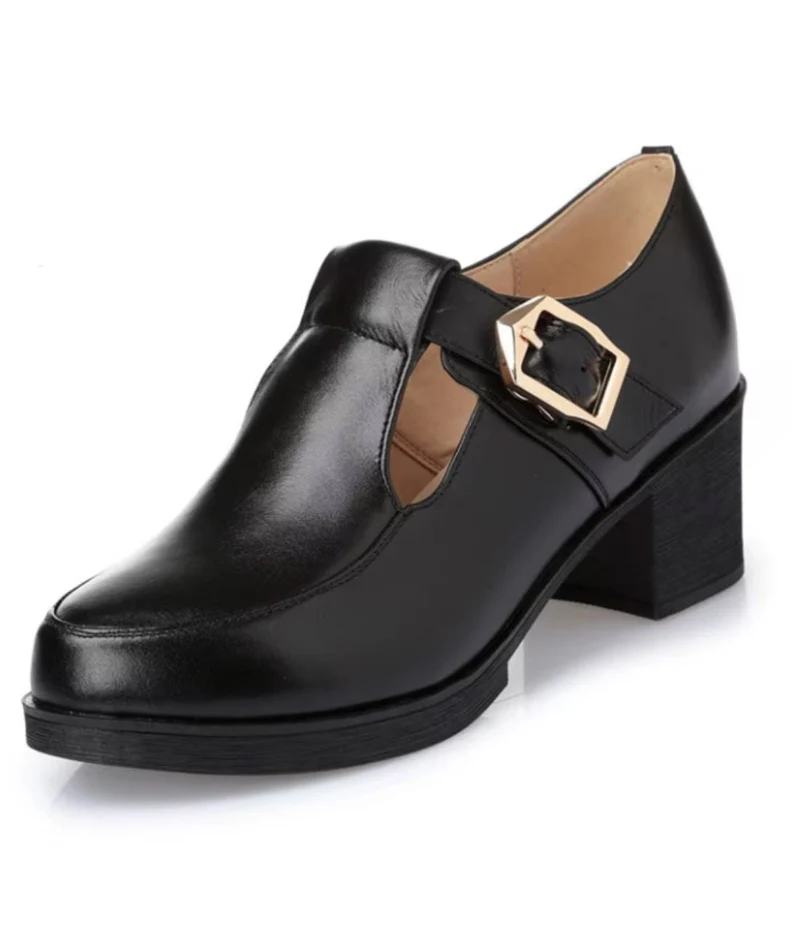 Mocassins Noirs Pour Femme En Cuir Avec Une Boucle En Métal Et Un Talon Carré