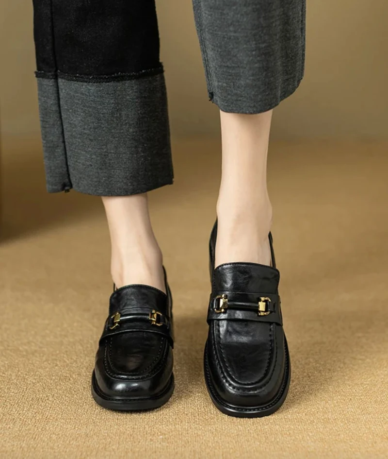 Mocassins Noirs À Talon Carré Avec Morsetti Simple Pour Femme