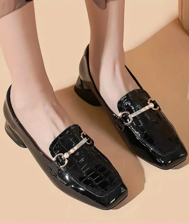 Mocassins Noirs À Talons Carrés Femme Style Preppy