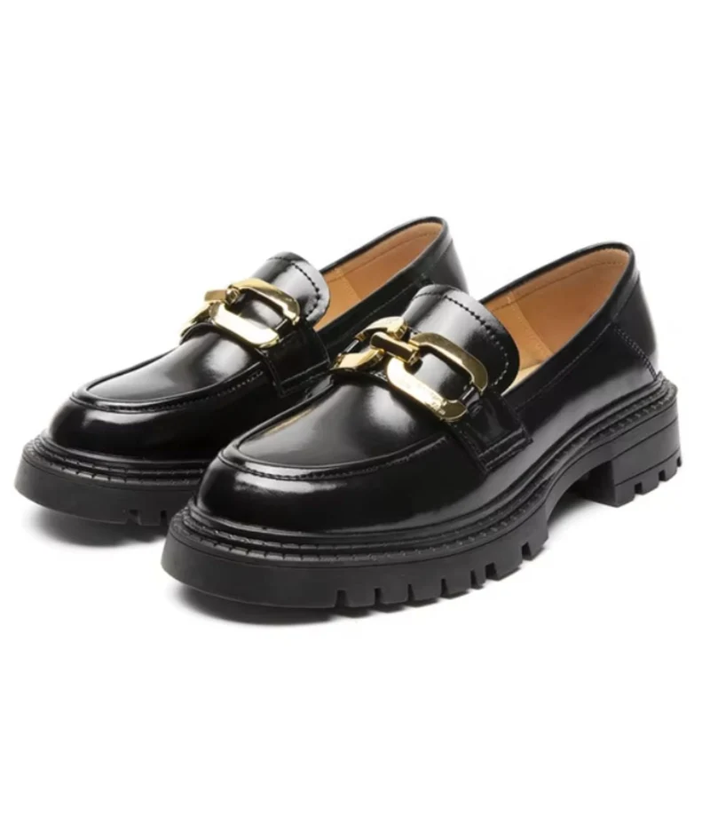 Mocassins En Cuir Verni Pour Femme Avec Chaîne Dorée Décorative