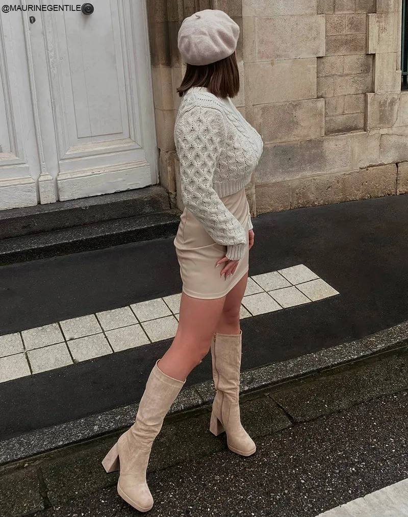 Bottes beiges en suédine à talon épais asymétrique
