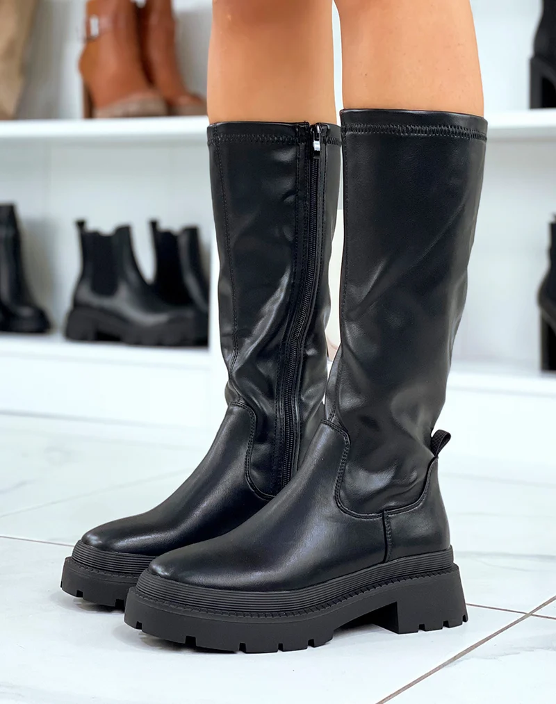 Bottes noires inspiration chelsea à semelle épaisse