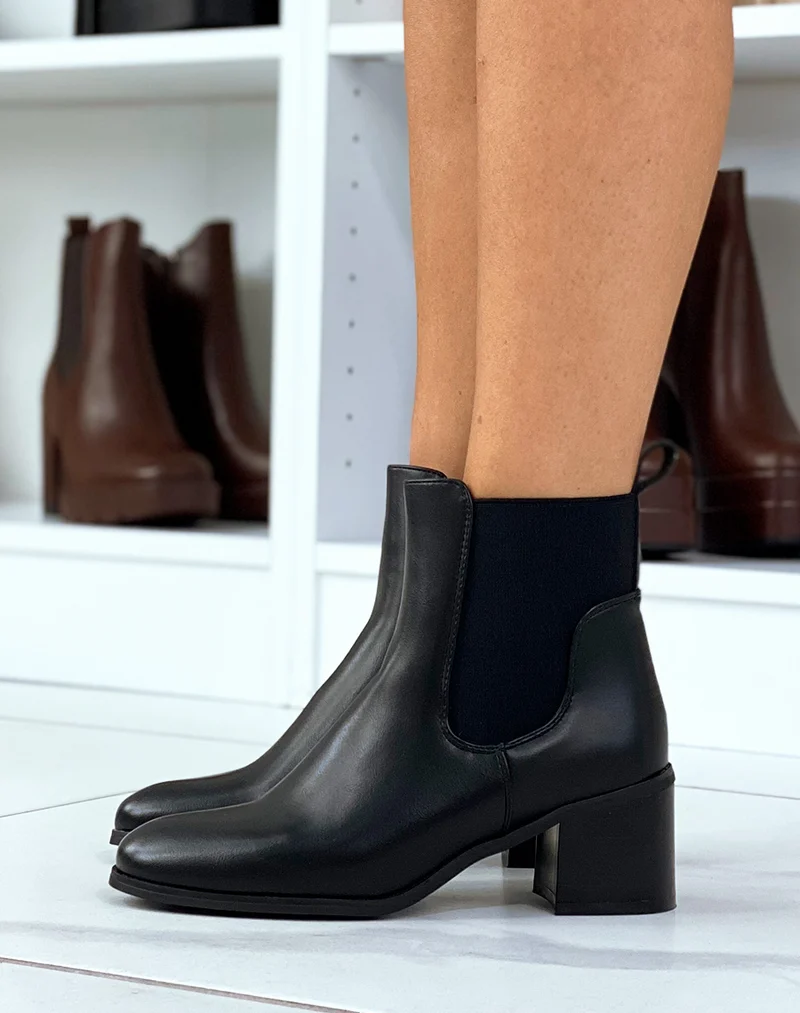 Bottines noires à élastique et à talon