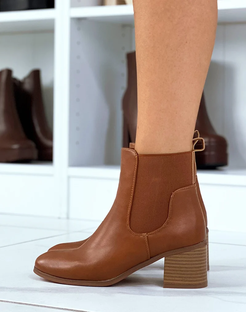 Bottines camel à élastique et à talon