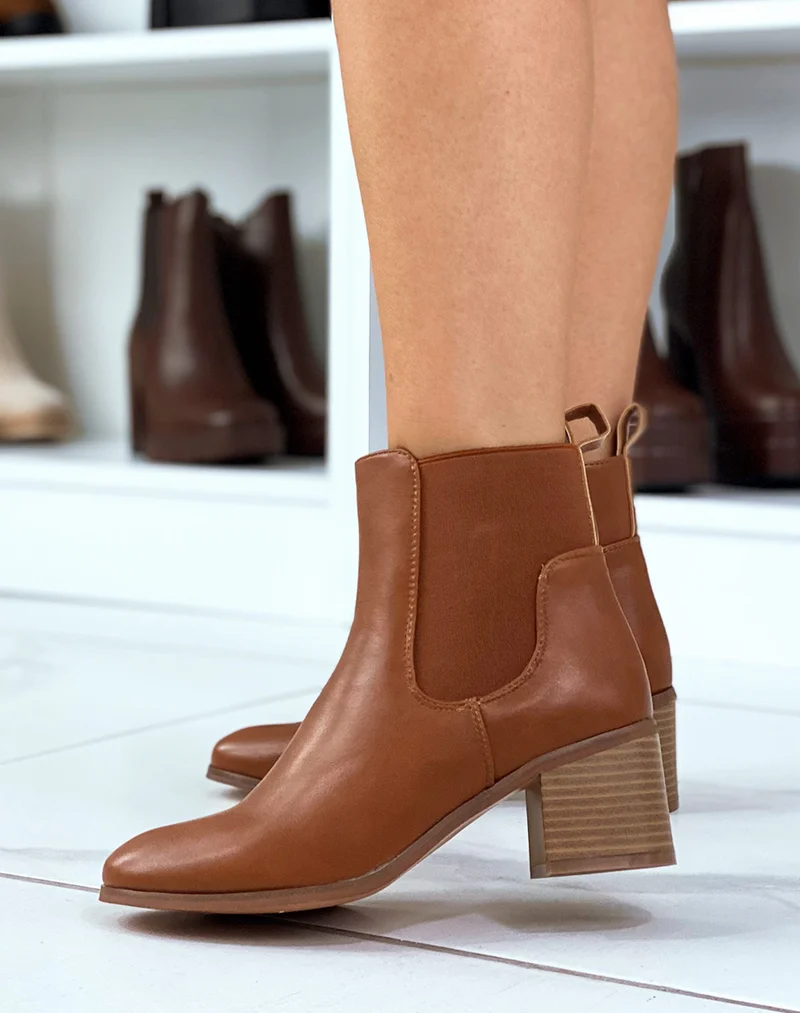 Bottines camel à élastique et à talon
