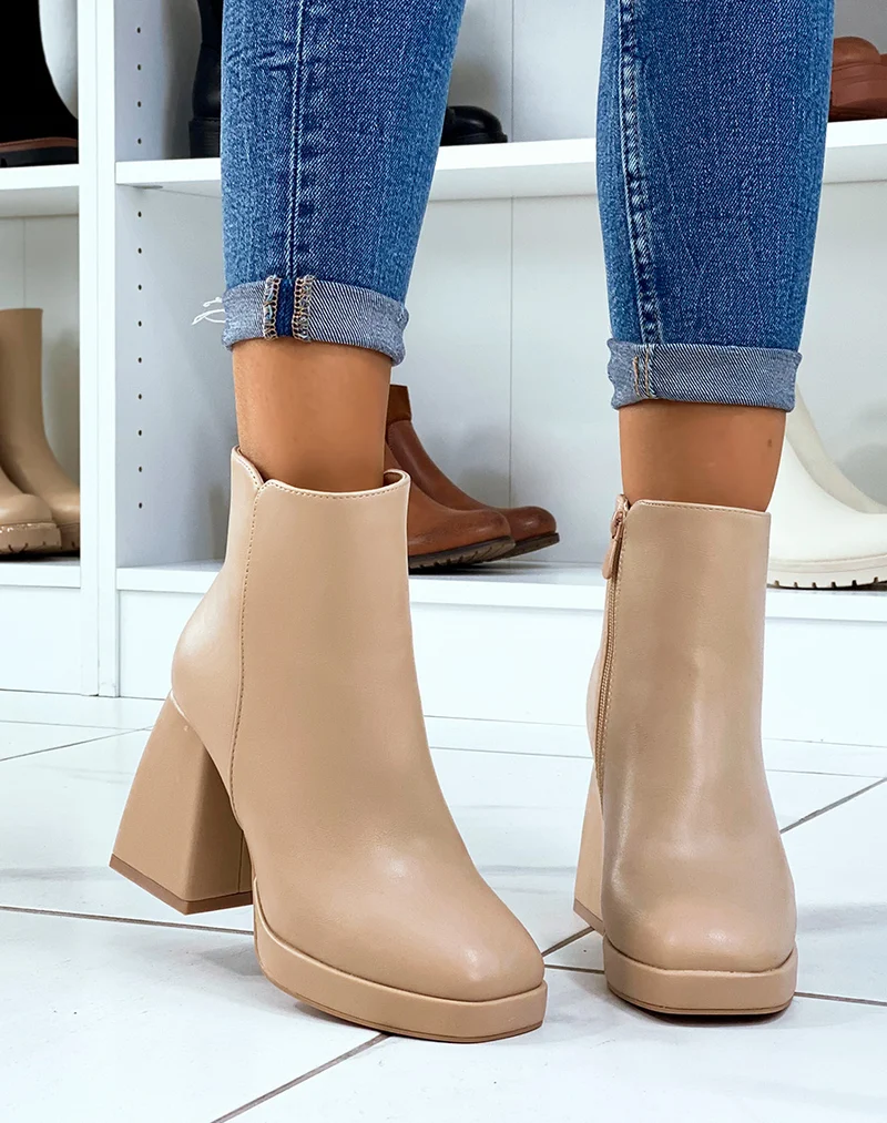 Bottines basses beiges à talon épais carré