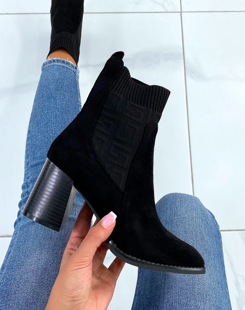 Bottines en suédine noire effet chaussette à talon