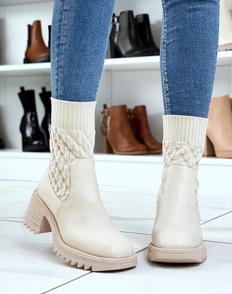 Bottines beiges effet chaussette à talon épais à semelle crantée