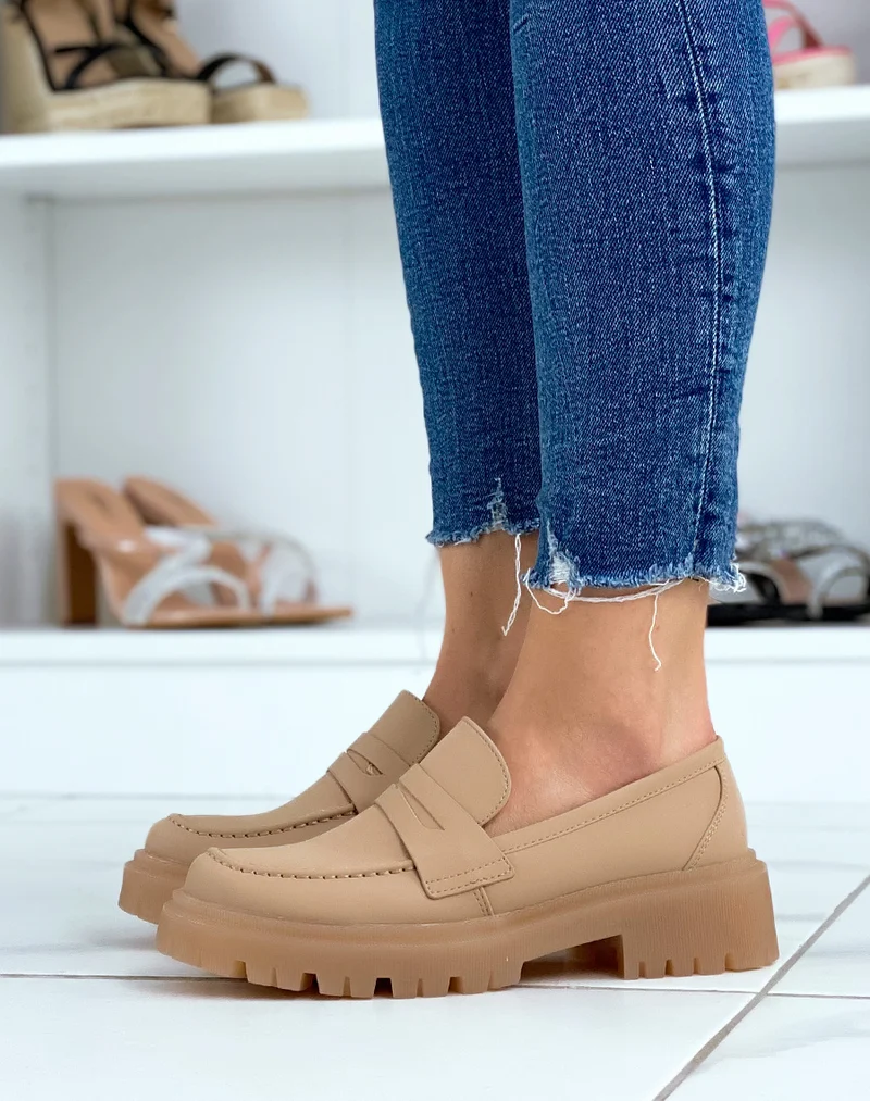 Mocassins beige foncé mattes