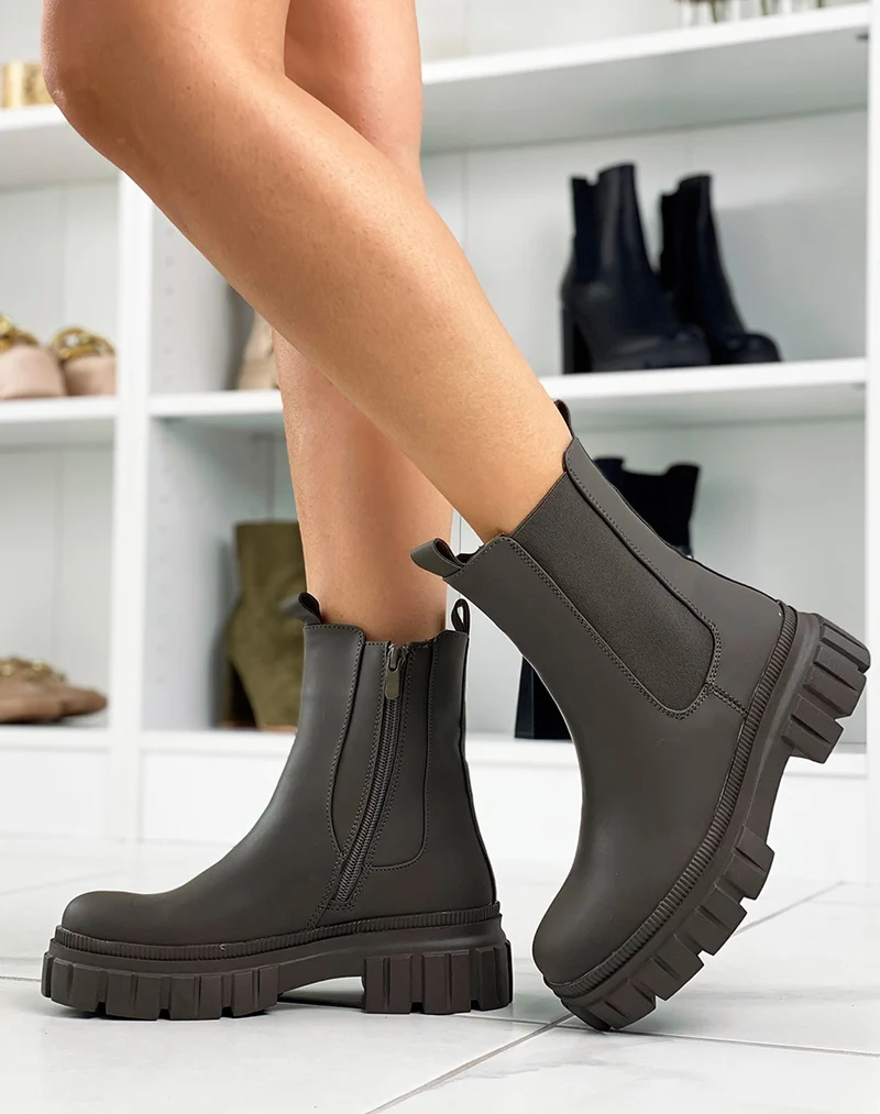 Bottines kaki gommées à semelle épaisse